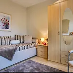 Prázdninový dům 3 Bedroom Cozy In Jena