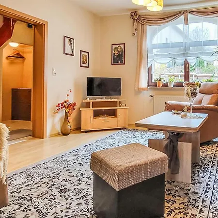 3 Bedroom Stunning In *