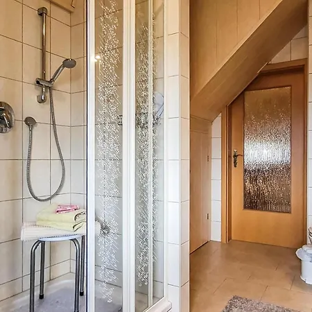 3 Bedroom Stunning In Hébergement de vacances Iéna