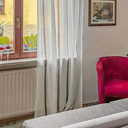 بيت للعطل 3 Bedroom Stunning In *